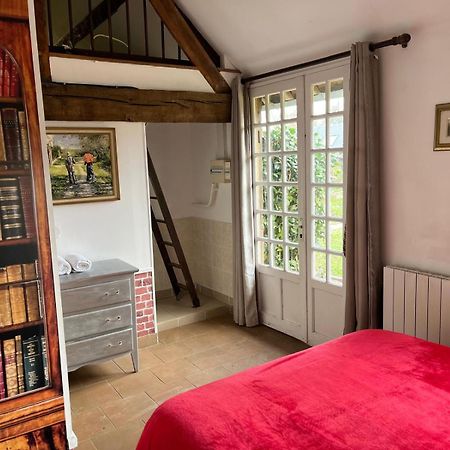 Vila Domaine Du Bois L'Abbe Épaignes Exteriér fotografie