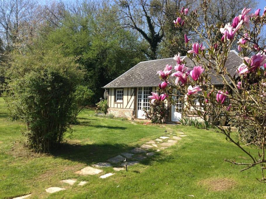 Vila Domaine Du Bois L'Abbe Épaignes Exteriér fotografie
